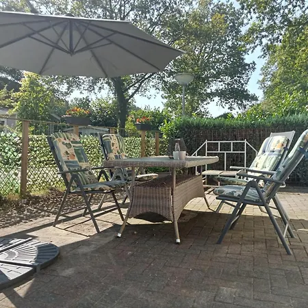 Gezellige, Knusse, Stacaravan Banjer Schoonloo Exterior photo